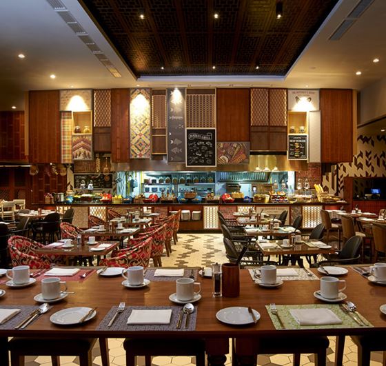 Menjamu selera - Amari Johor Bahru